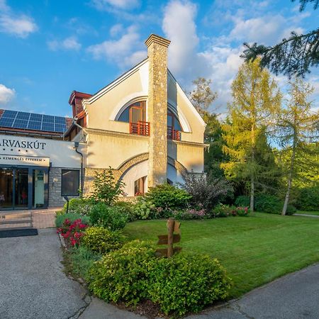 Szarvaskut Hotel Зірц Екстер'єр фото