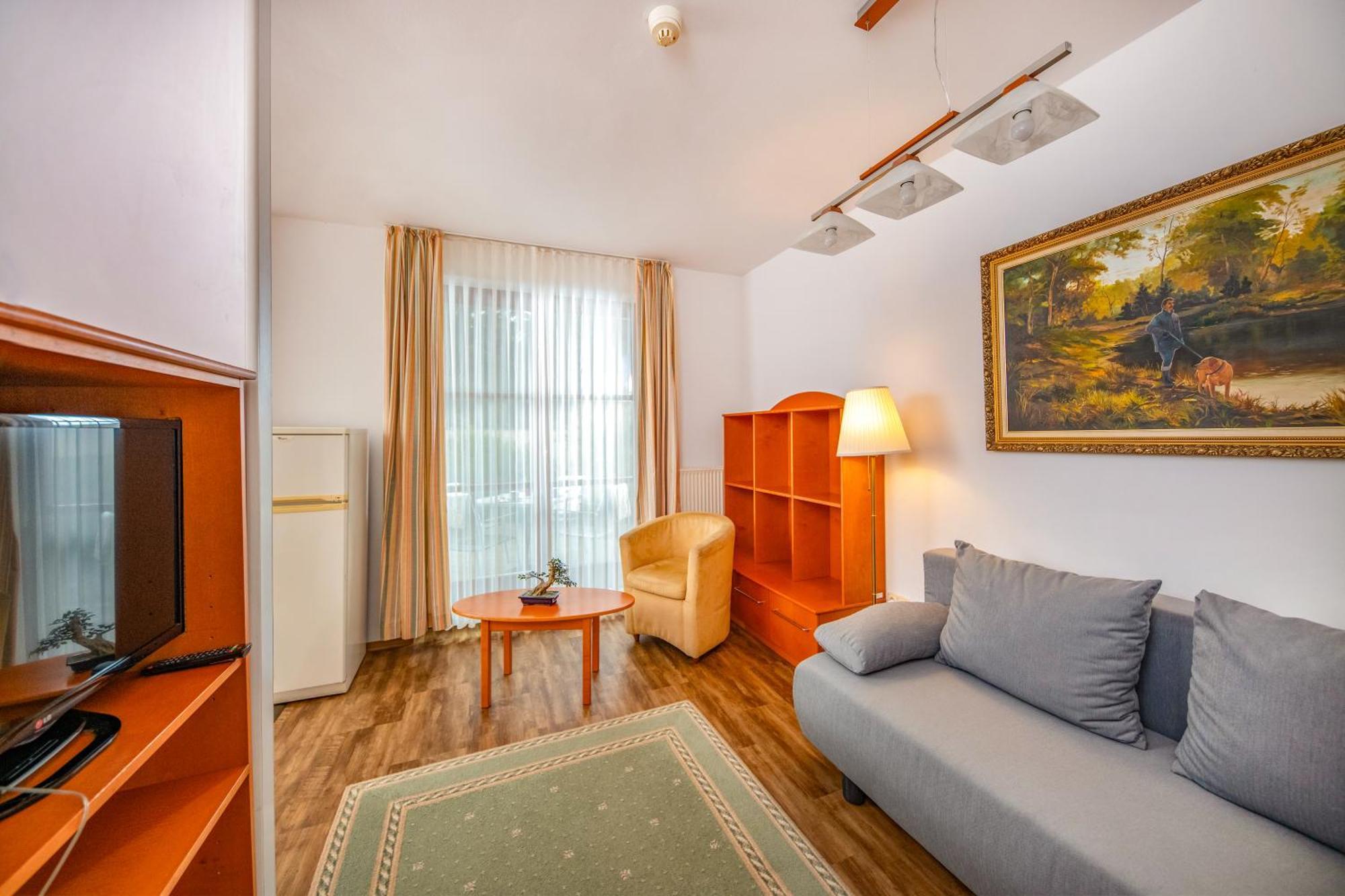 Szarvaskut Hotel Зірц Екстер'єр фото