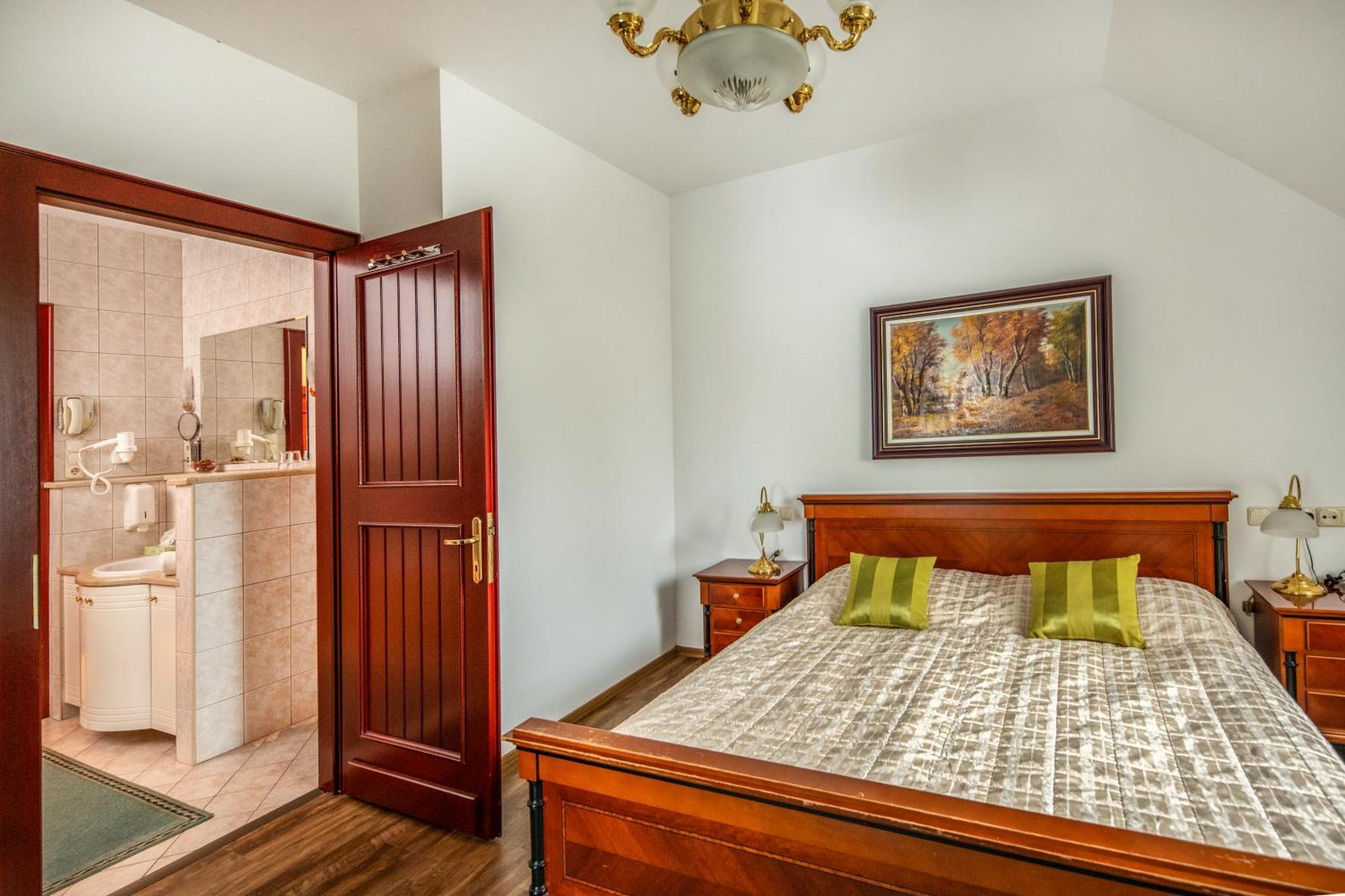 Szarvaskut Hotel Зірц Екстер'єр фото