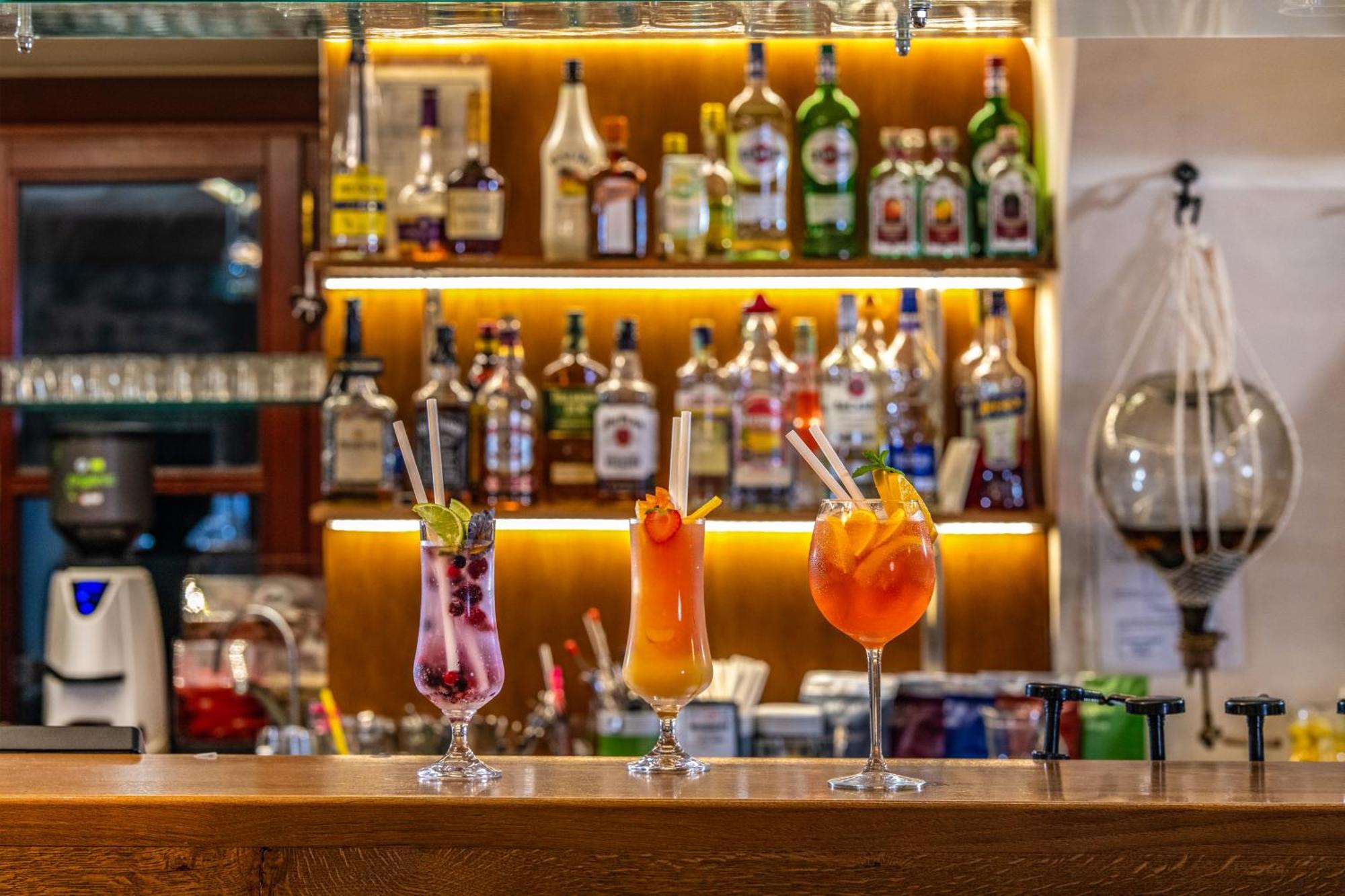 Szarvaskut Hotel Зірц Екстер'єр фото