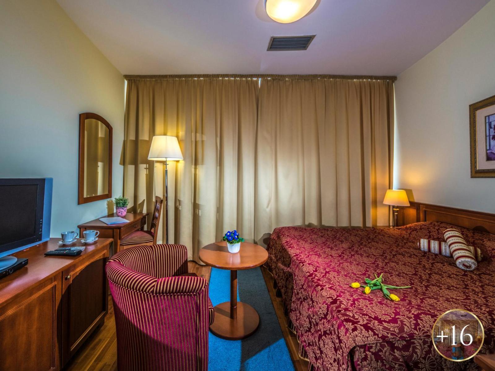 Szarvaskut Hotel Зірц Екстер'єр фото