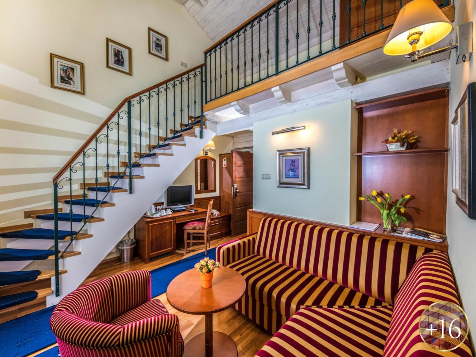 Szarvaskut Hotel Зірц Екстер'єр фото