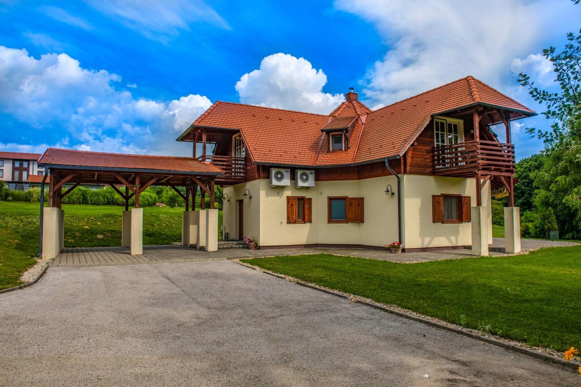 Szarvaskut Hotel Зірц Екстер'єр фото